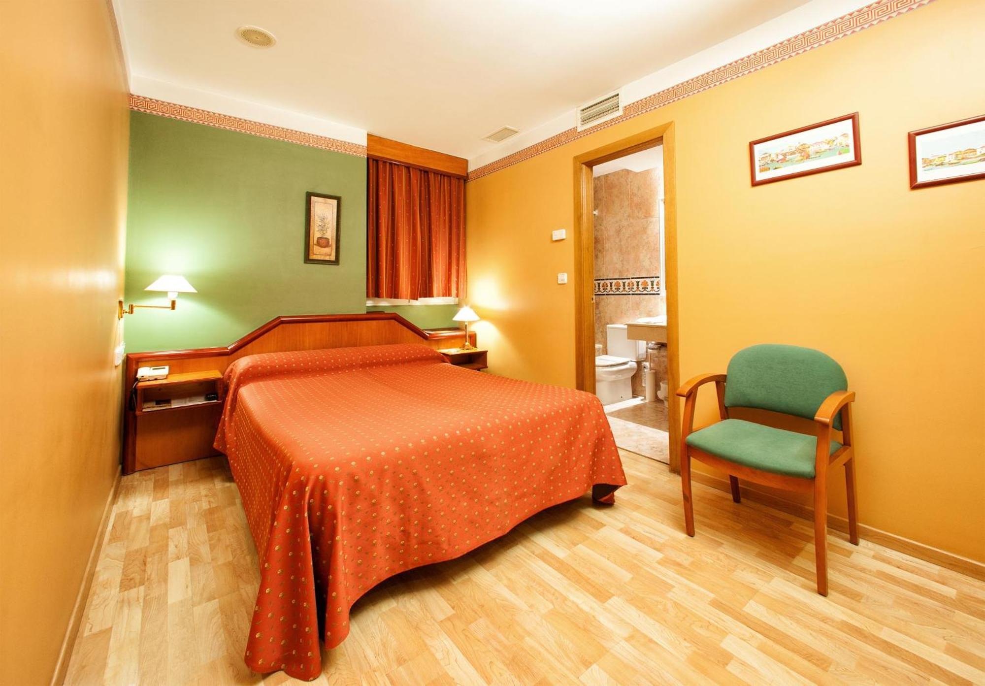 Hotel Torrepalma Alcala La Real Room photo
